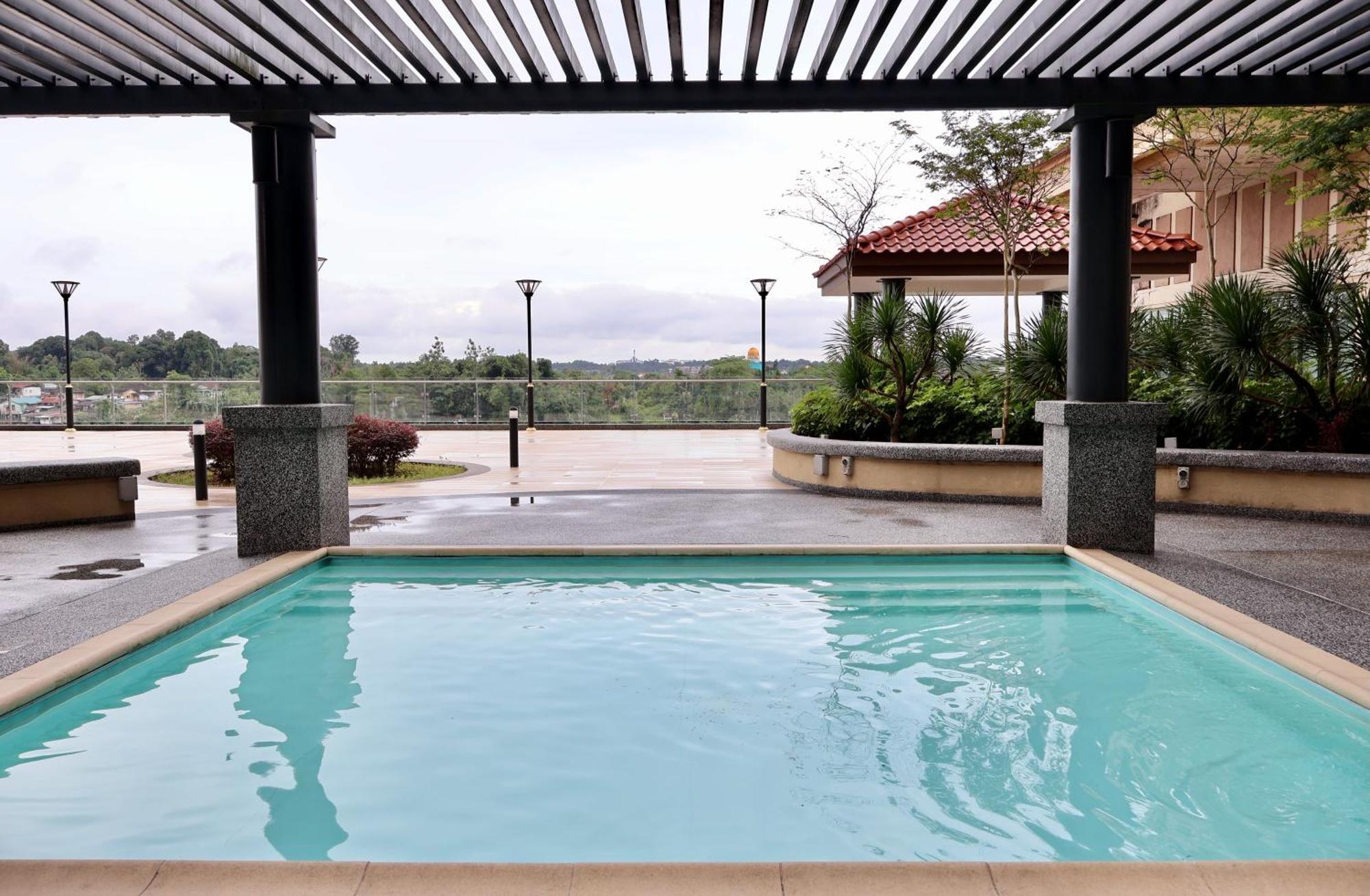 Kuching City Centre Smart Home Luxury Resort Condo Екстер'єр фото