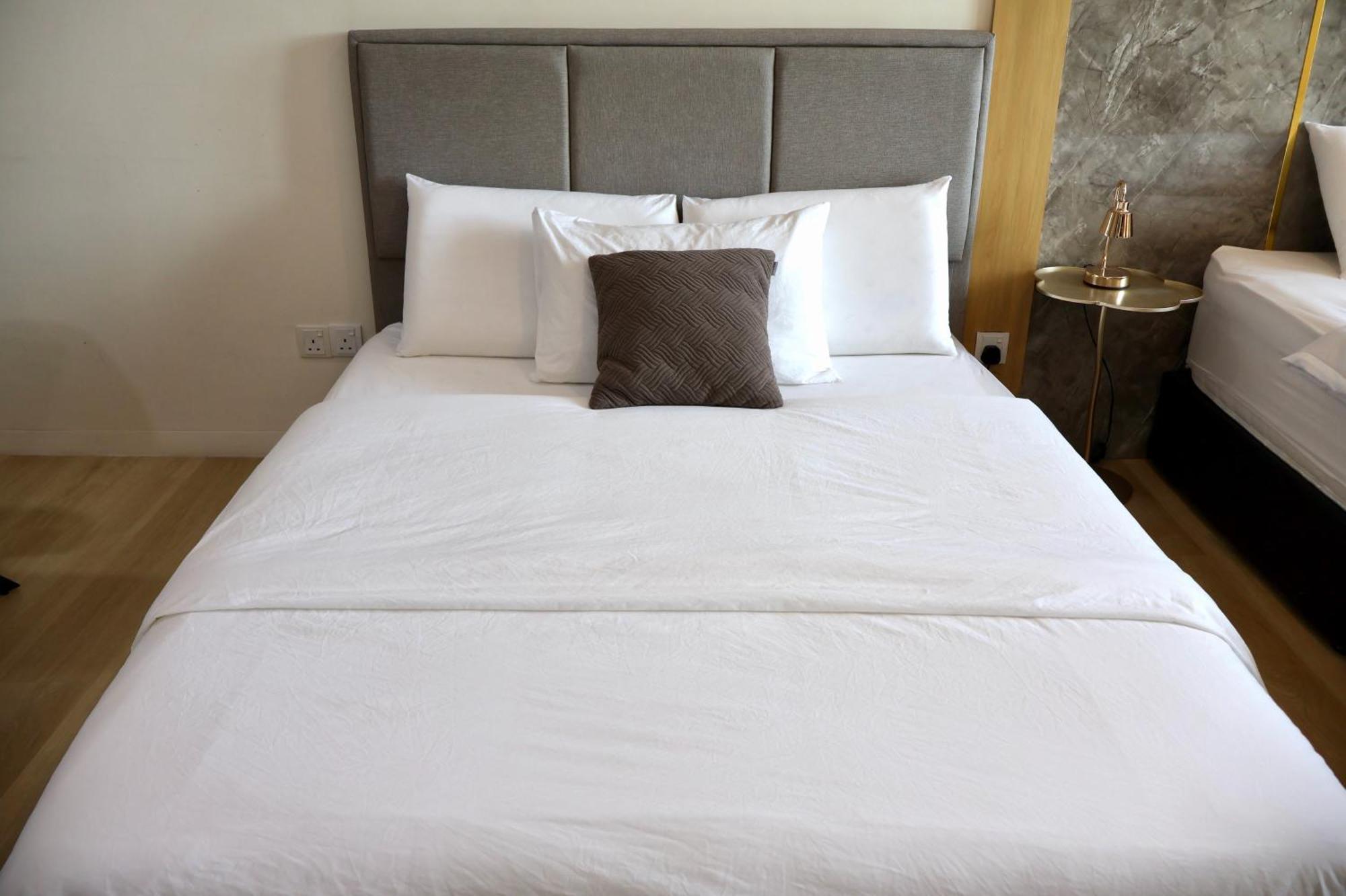 Kuching City Centre Smart Home Luxury Resort Condo Екстер'єр фото